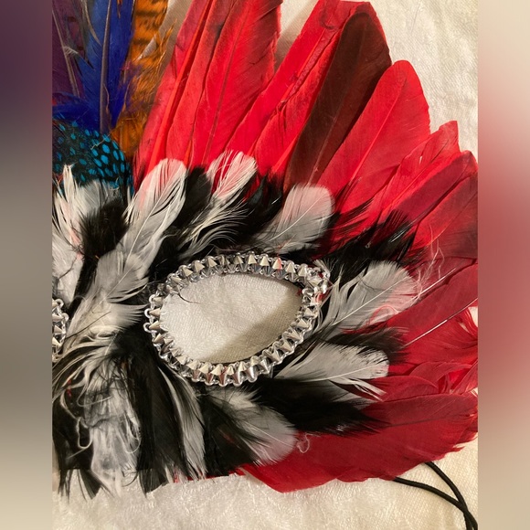 NWT Feather Mask Mardi Gras Masquerade, COSTUME Party Mask RED MULTI - Picture 2 of 5